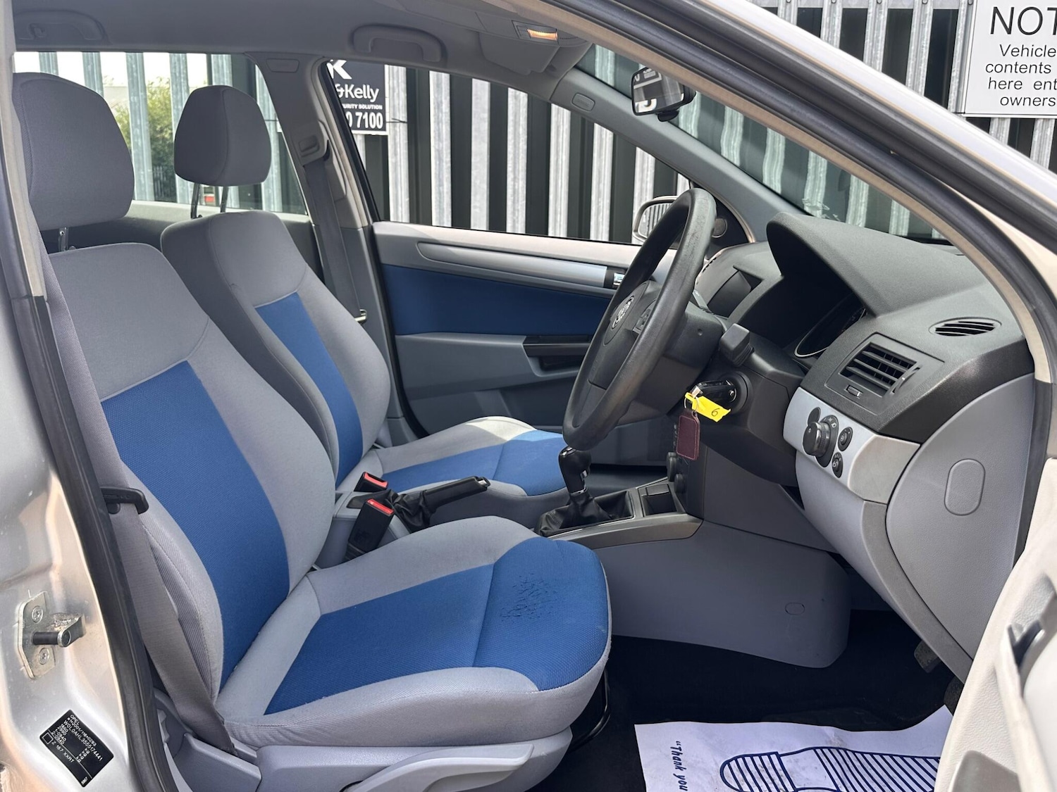 Used Vauxhall Astra 2005 for sale - 76485392: Photo 23