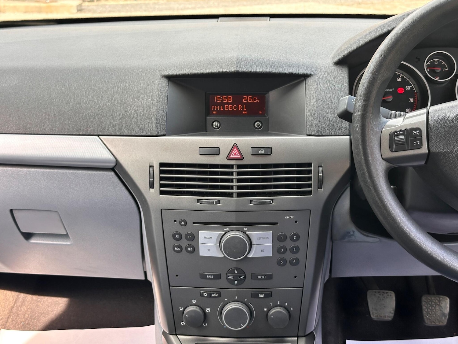 Used Vauxhall Astra 2005 for sale - 76485392: Photo 38