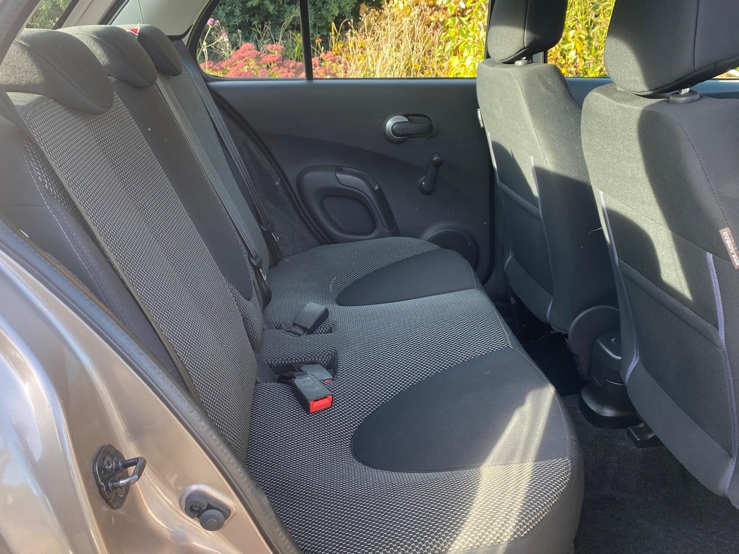 Used Nissan Micra for sale - 76484809: Photo 15