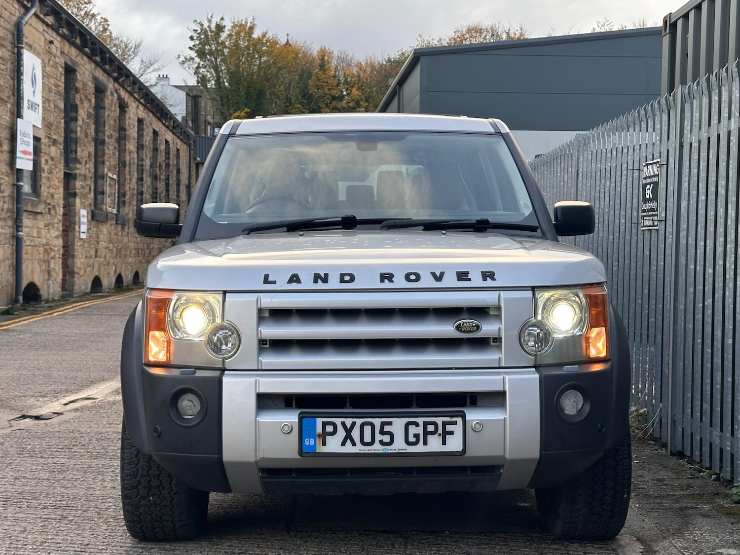 Used Land Rover Discovery 2005 for sale - 76995299: Photo 2