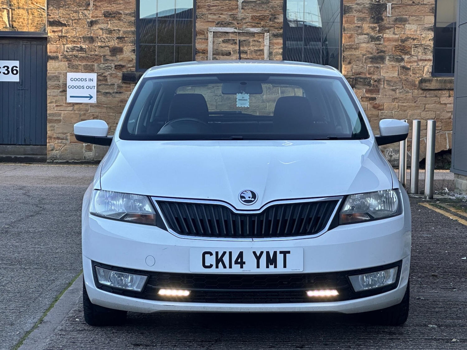 Used Skoda Rapid Spaceback 2014 for sale - 76759550: Photo 2