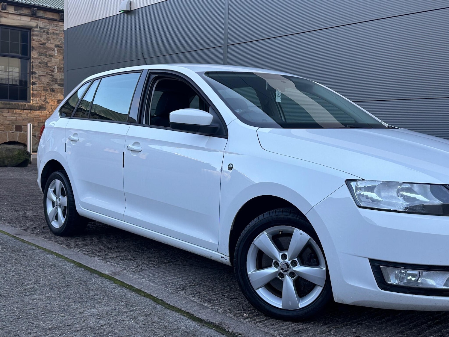 Used Skoda Rapid Spaceback 2014 for sale - 76759550: Photo 5