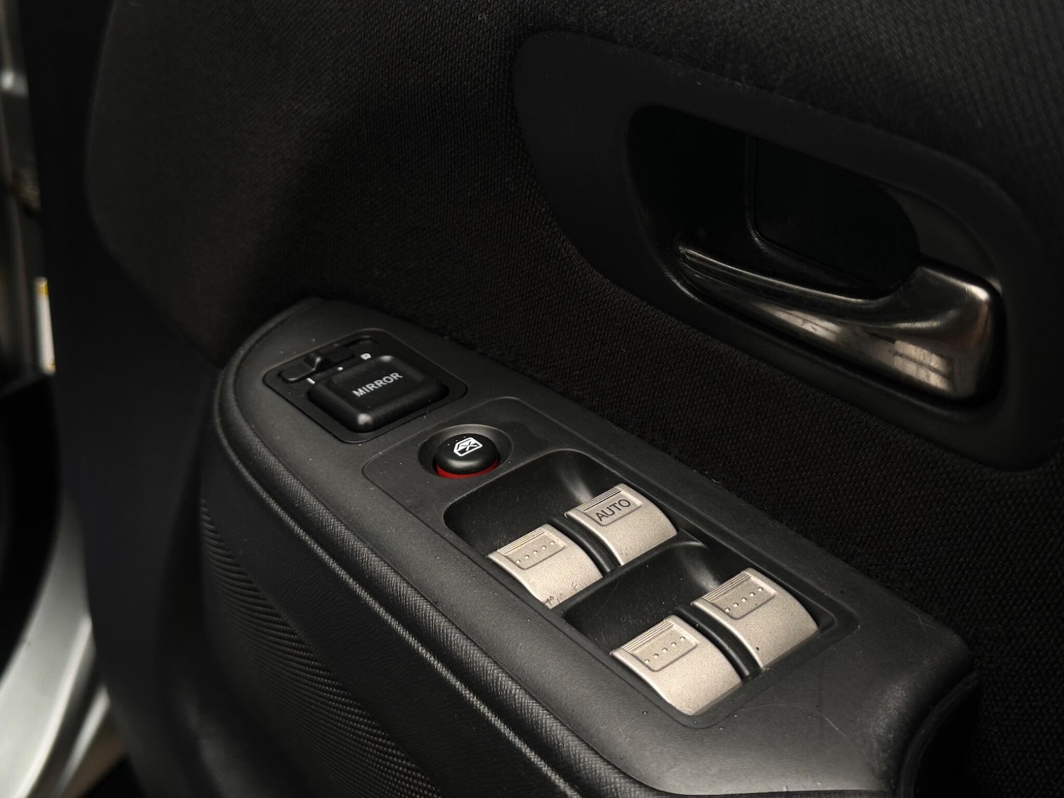 Used Honda CR-V 2005 for sale - 76995485: Photo 28