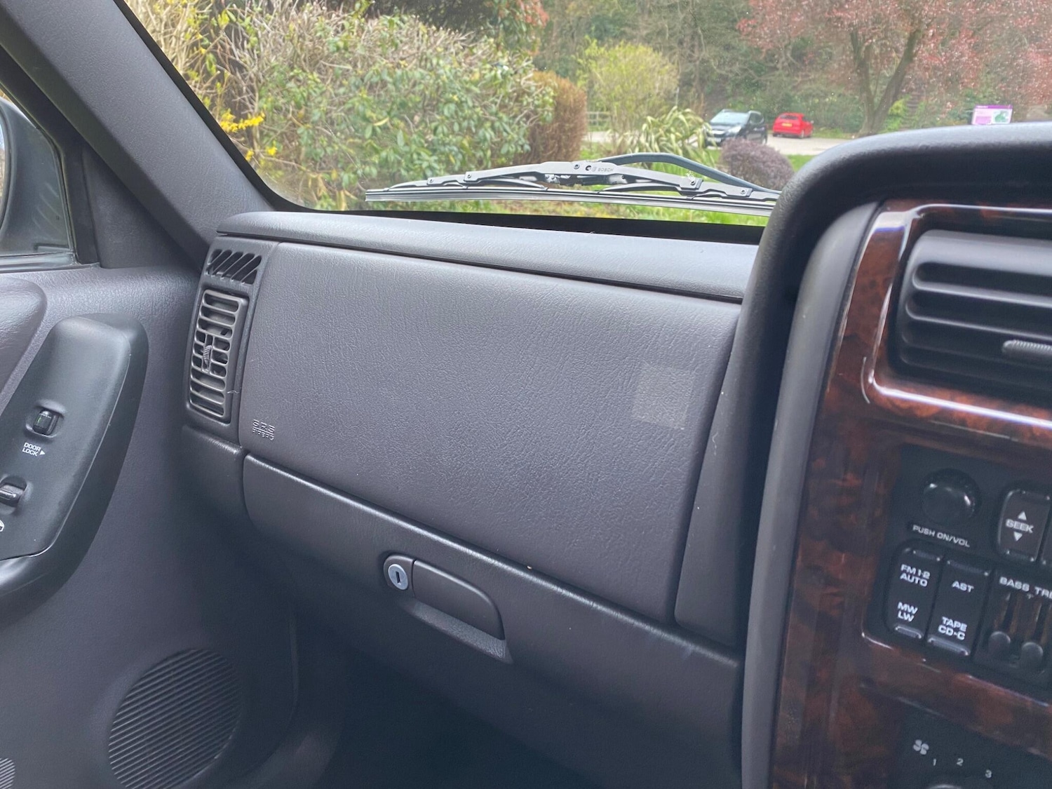 Used Jeep Cherokee 2001 for sale - 78034308: Photo 23