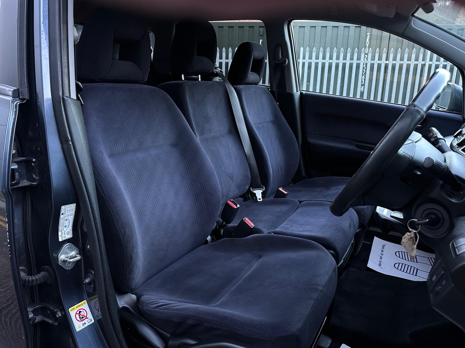 Used Honda FR-V for sale - 77017012: Photo 18