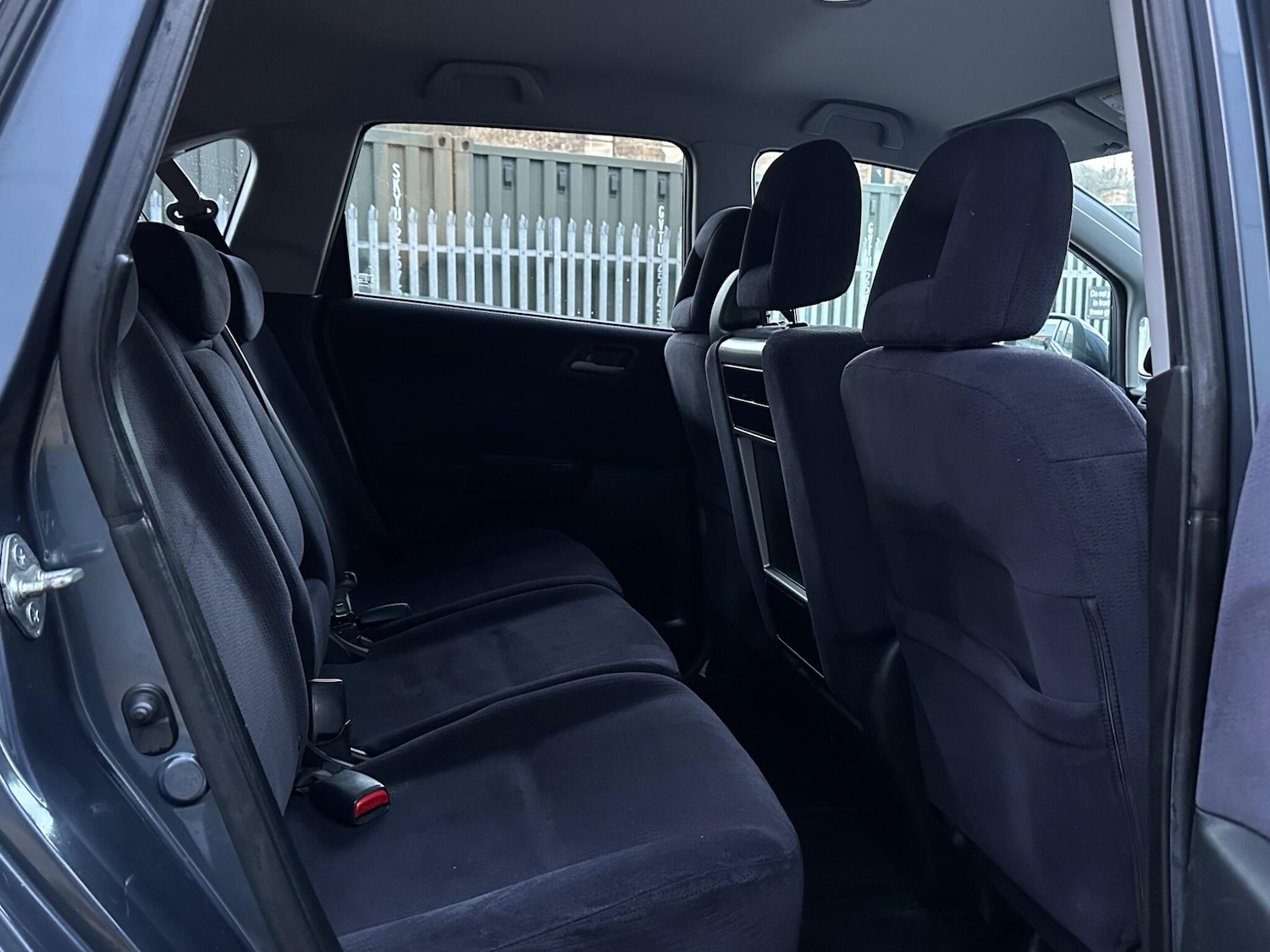 Used Honda FR-V for sale - 77017012: Photo 21