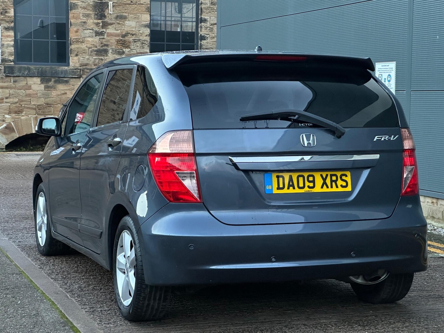 Used Honda FR-V for sale - 77017012: Photo 9