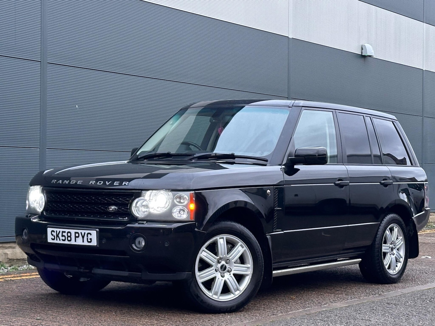 Used Land Rover Range Rover 2008 for sale - 76714575: Photo 2