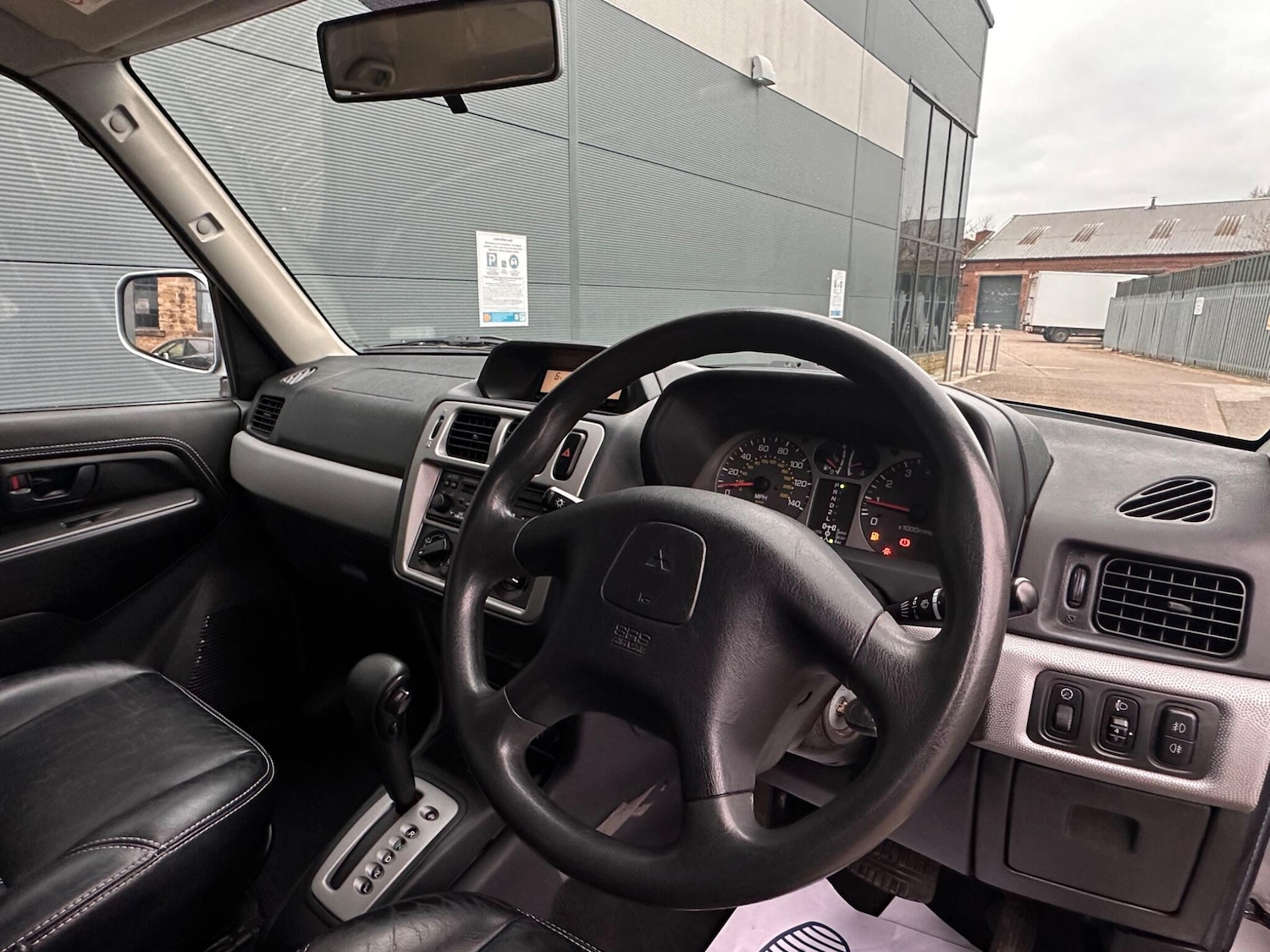 Used Mitsubishi Shogun 2005 for sale - 77066354: Photo 17