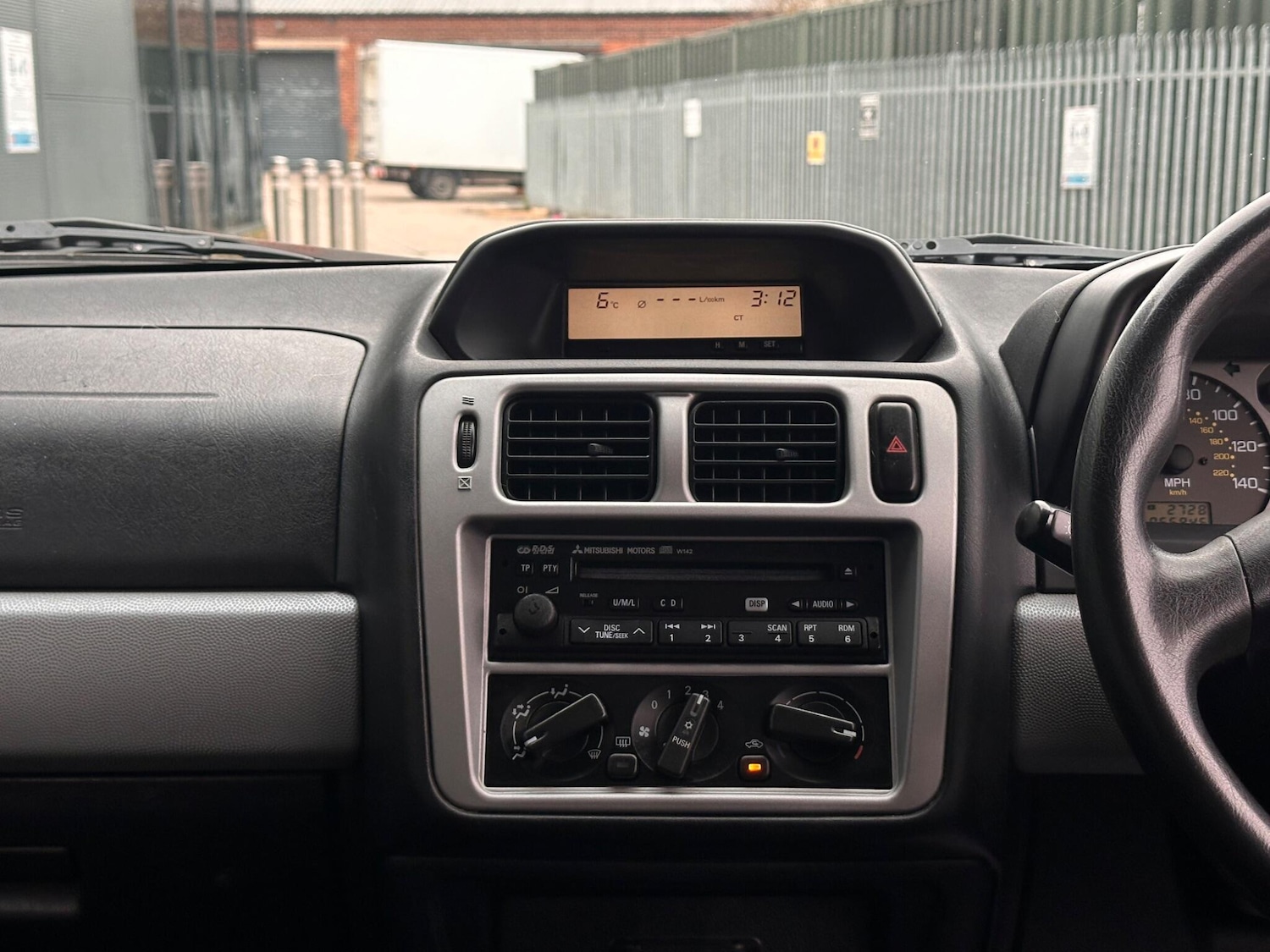 Used Mitsubishi Shogun 2005 for sale - 77066354: Photo 29