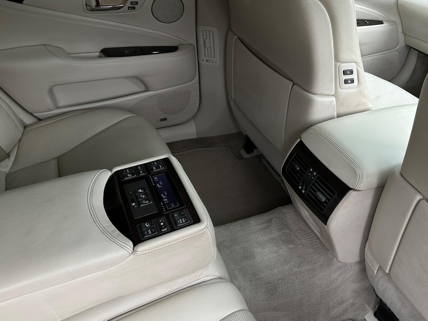 Used Lexus LS 2007 for sale - 76484779: Photo 55