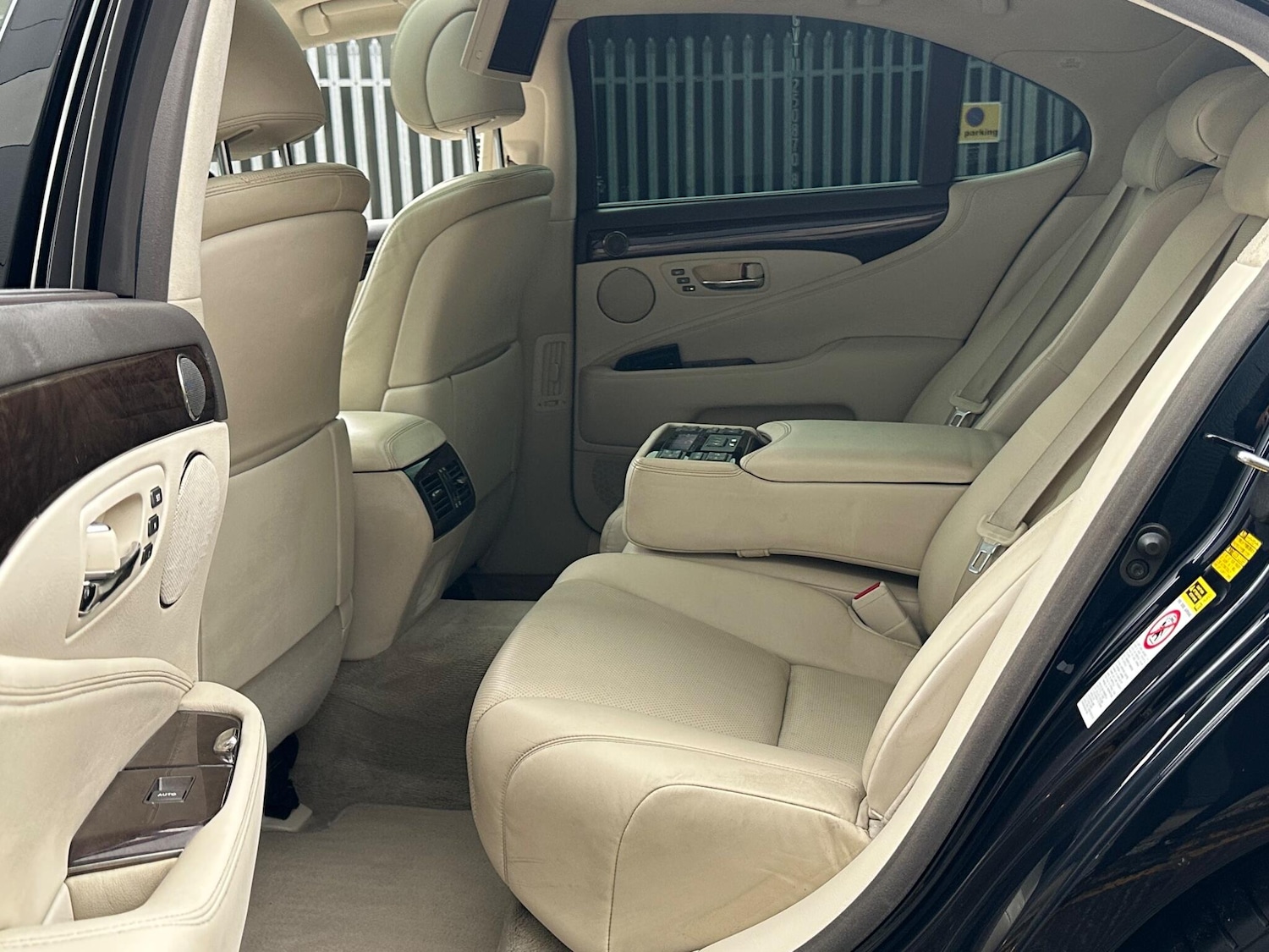 Used Lexus LS 2007 for sale - 76484779: Photo 64