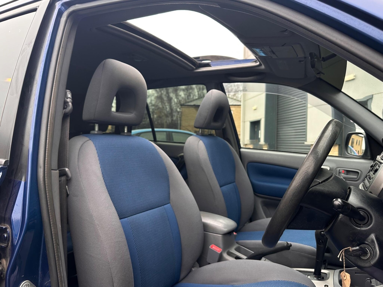 Used Toyota RAV4 2001 for sale - 76926904: Photo 19