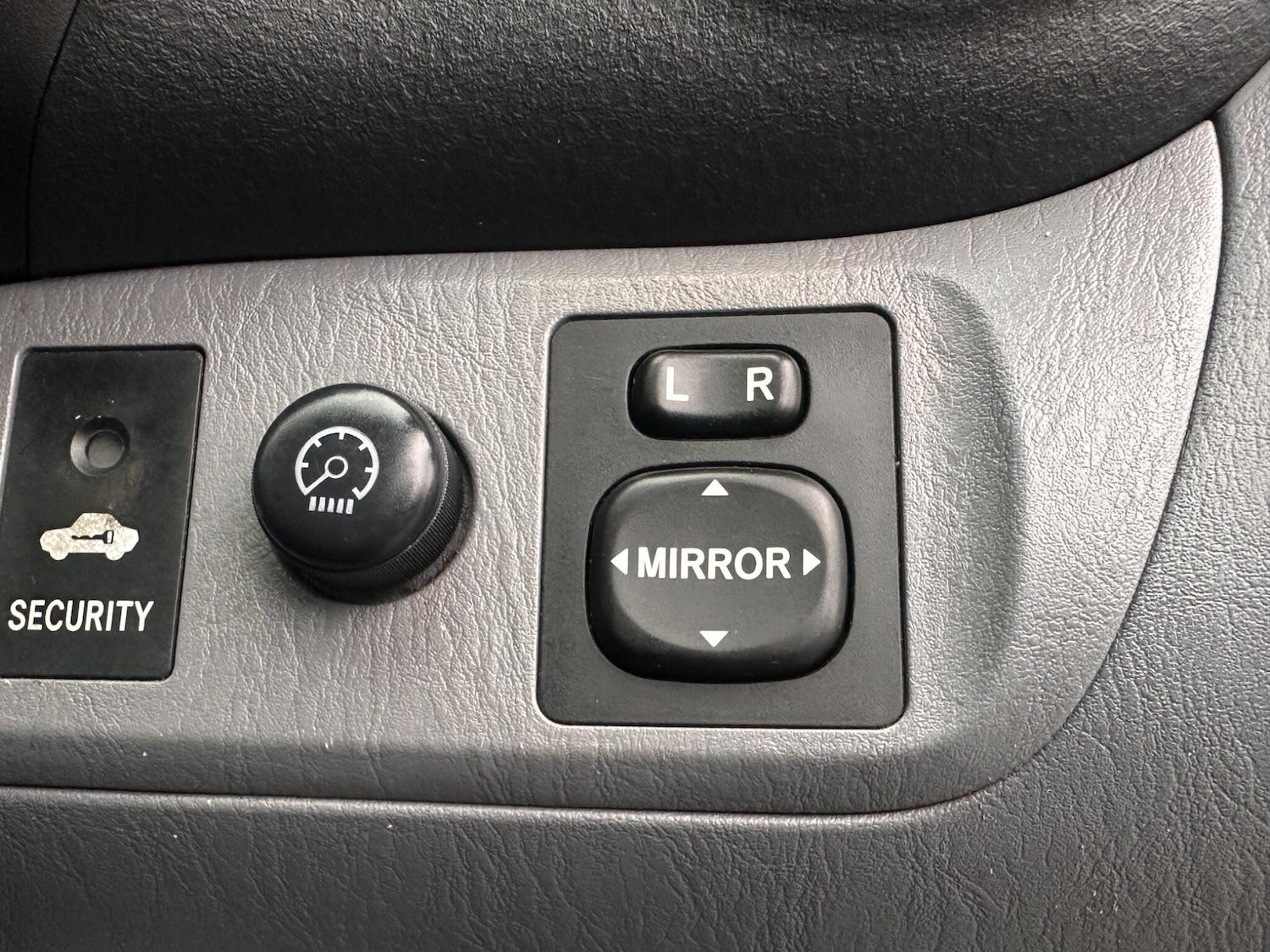 Used Toyota RAV4 2001 for sale - 76926904: Photo 37