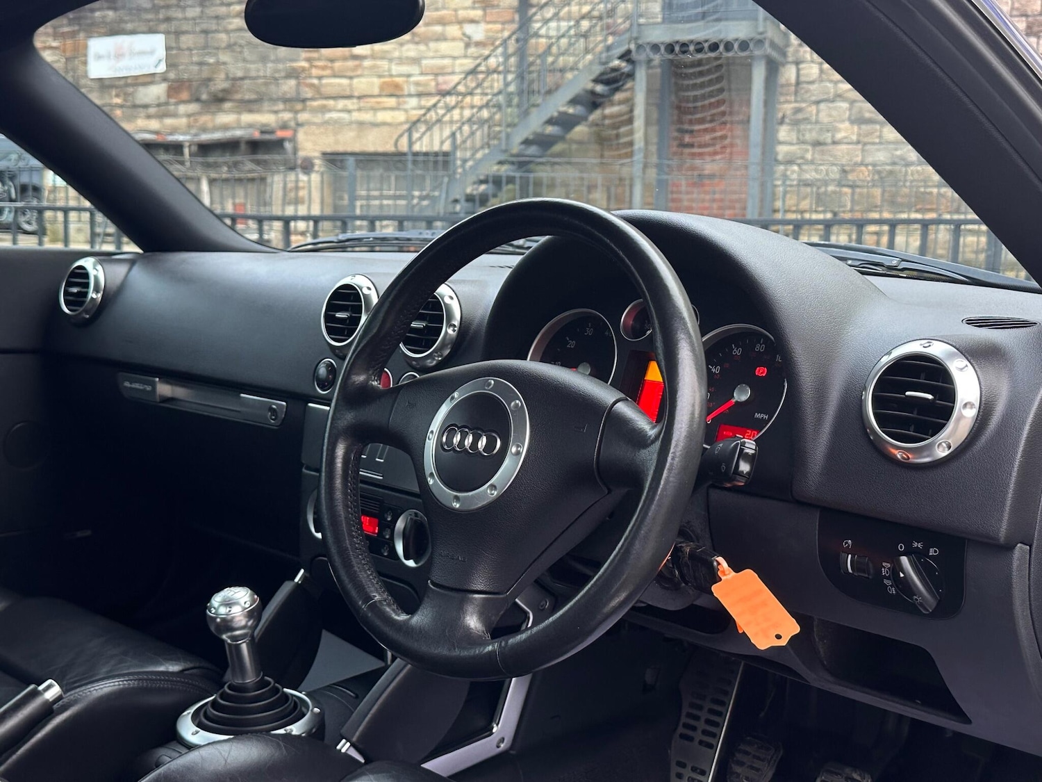 Used Audi TT 2002 for sale - 76714287: Photo 17