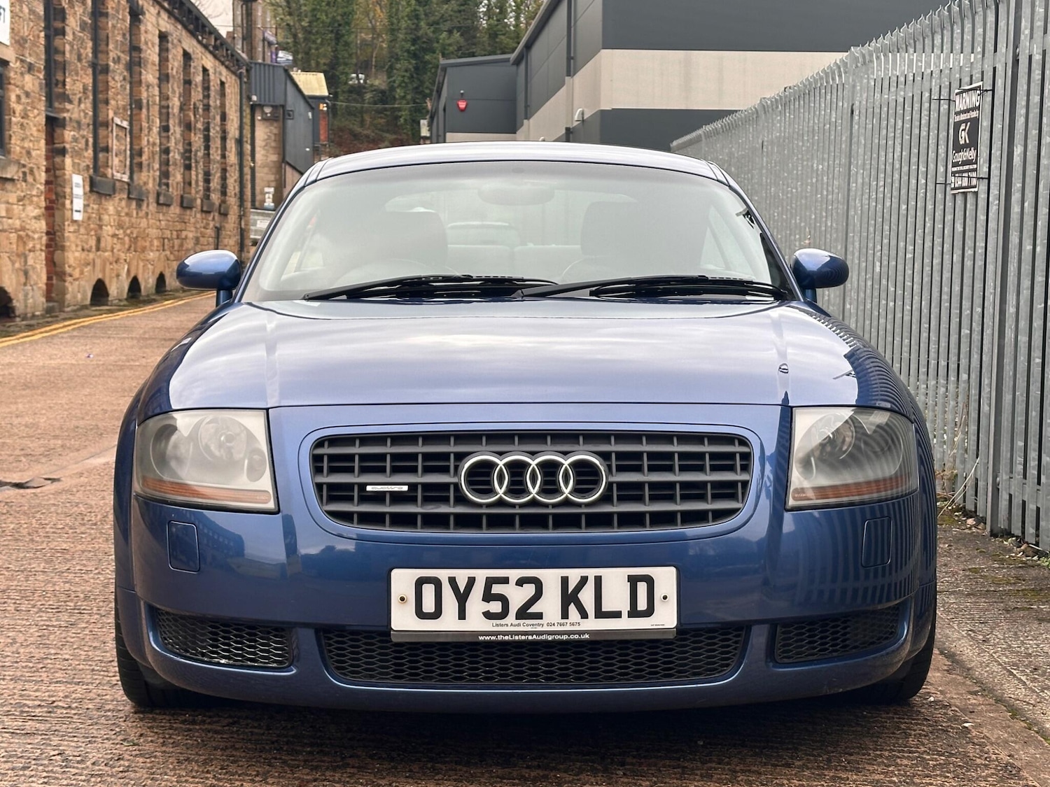 Used Audi TT 2002 for sale - 76714287: Photo 2