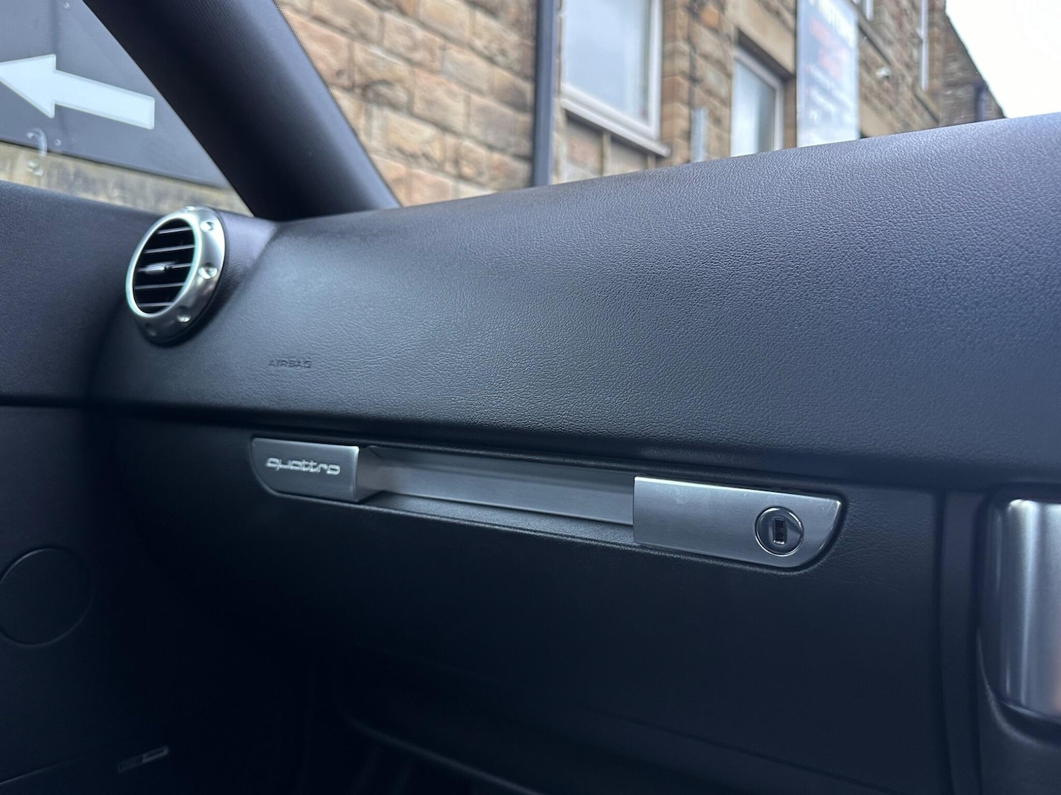 Used Audi TT 2002 for sale - 76714287: Photo 51