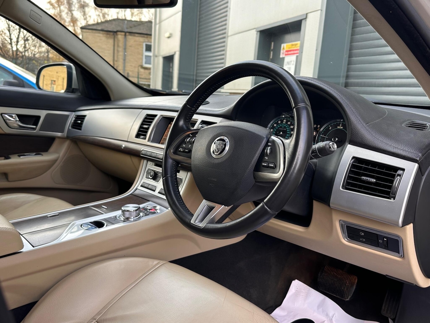 Used Jaguar XF 2013 for sale - 76832800: Photo 12