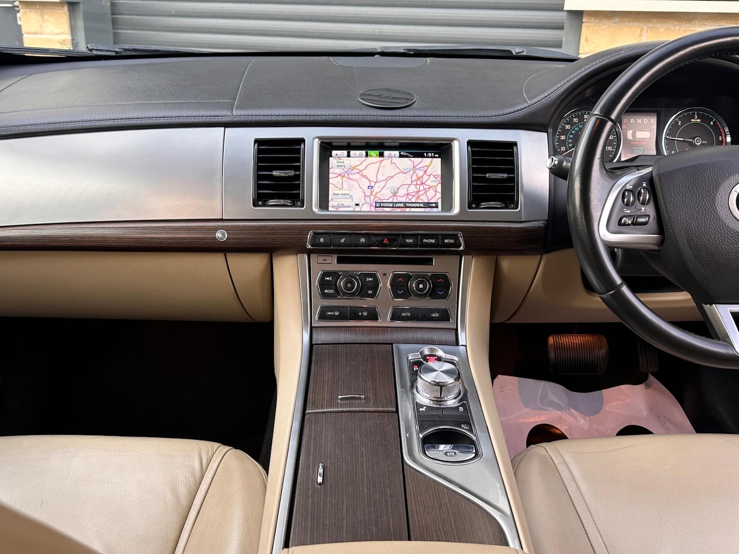 Used Jaguar XF 2013 for sale - 76832800: Photo 14