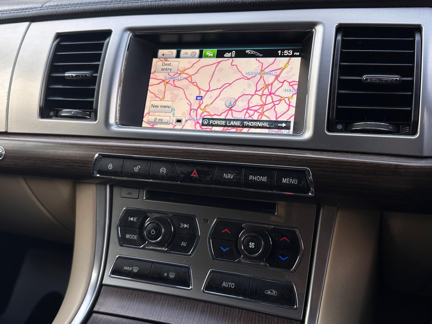 Used Jaguar XF 2013 for sale - 76832800: Photo 30