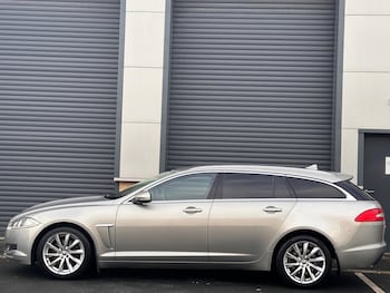 Used Jaguar XF 2013 for sale - 76832800: Photo