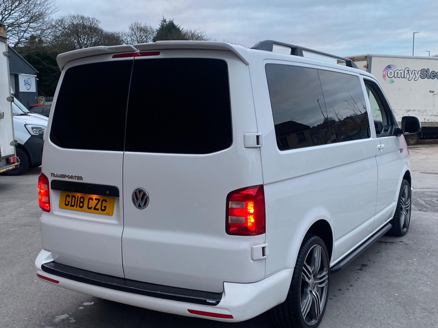 Used Volkswagen Transporter 2018 for sale - 77050203: Photo 11