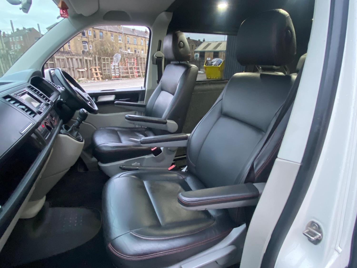 Used Volkswagen Transporter 2018 for sale - 77050203: Photo 16