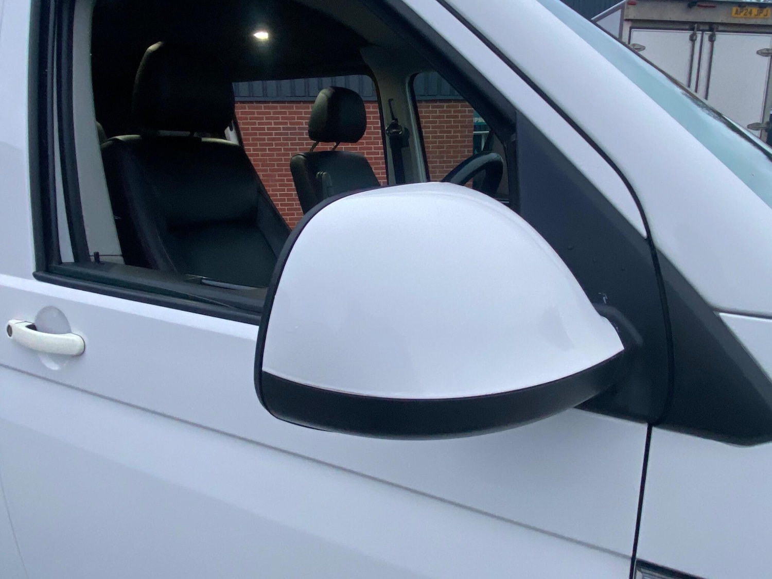 Used Volkswagen Transporter 2018 for sale - 77050203: Photo 29