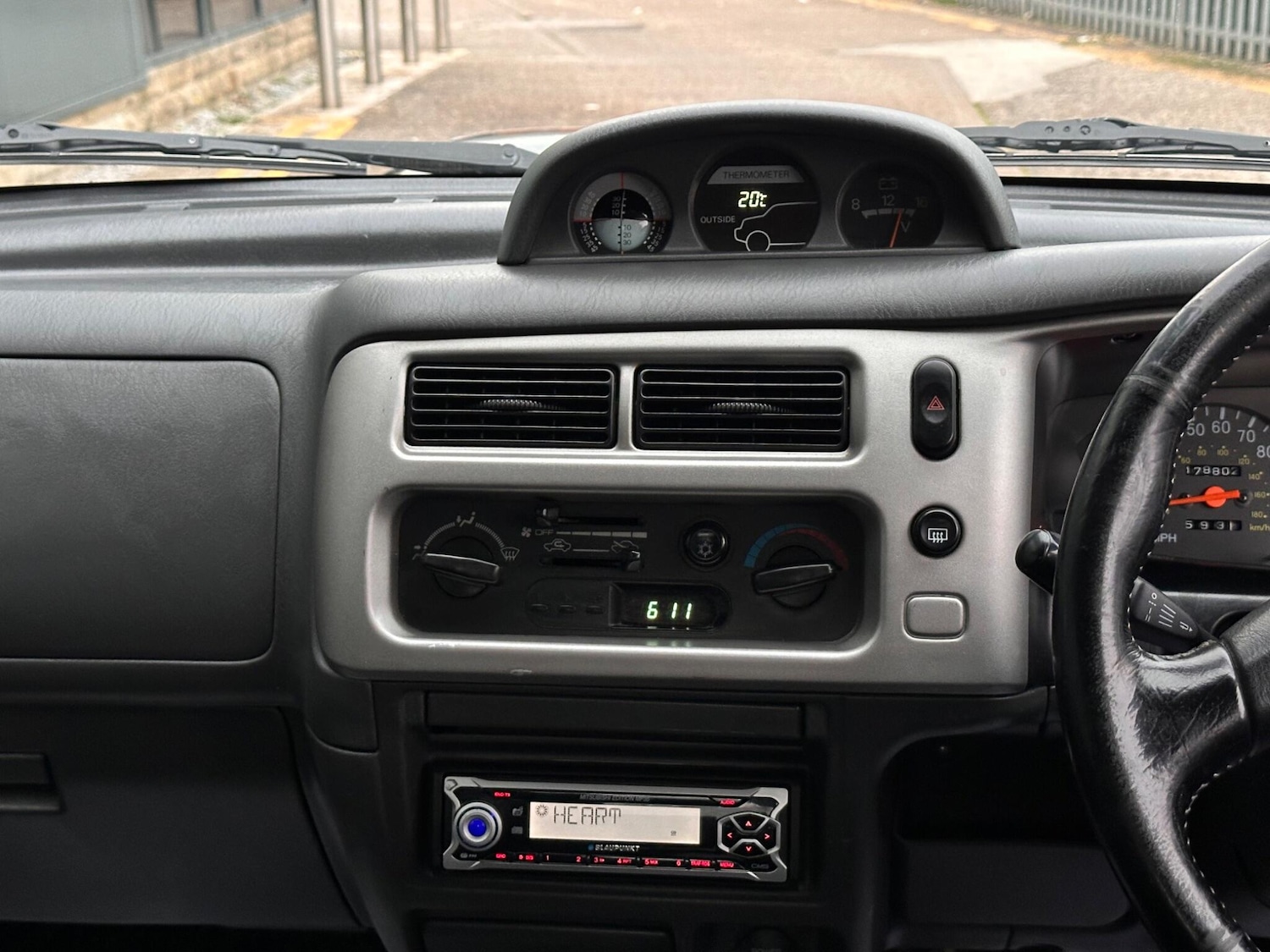 Used Mitsubishi L200 2005 for sale - 76485414: Photo 34