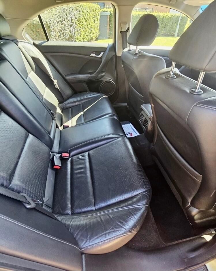 Used Honda Accord 2012 for sale - 76521830: Photo 8