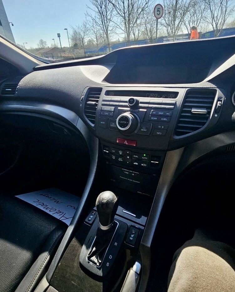 Used Honda Accord 2012 for sale - 76521830: Photo 9