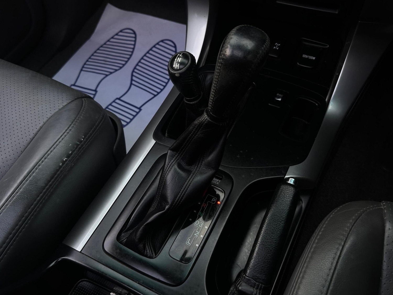 Used Toyota Land Cruiser 2004 for sale - 77396467: Photo 19