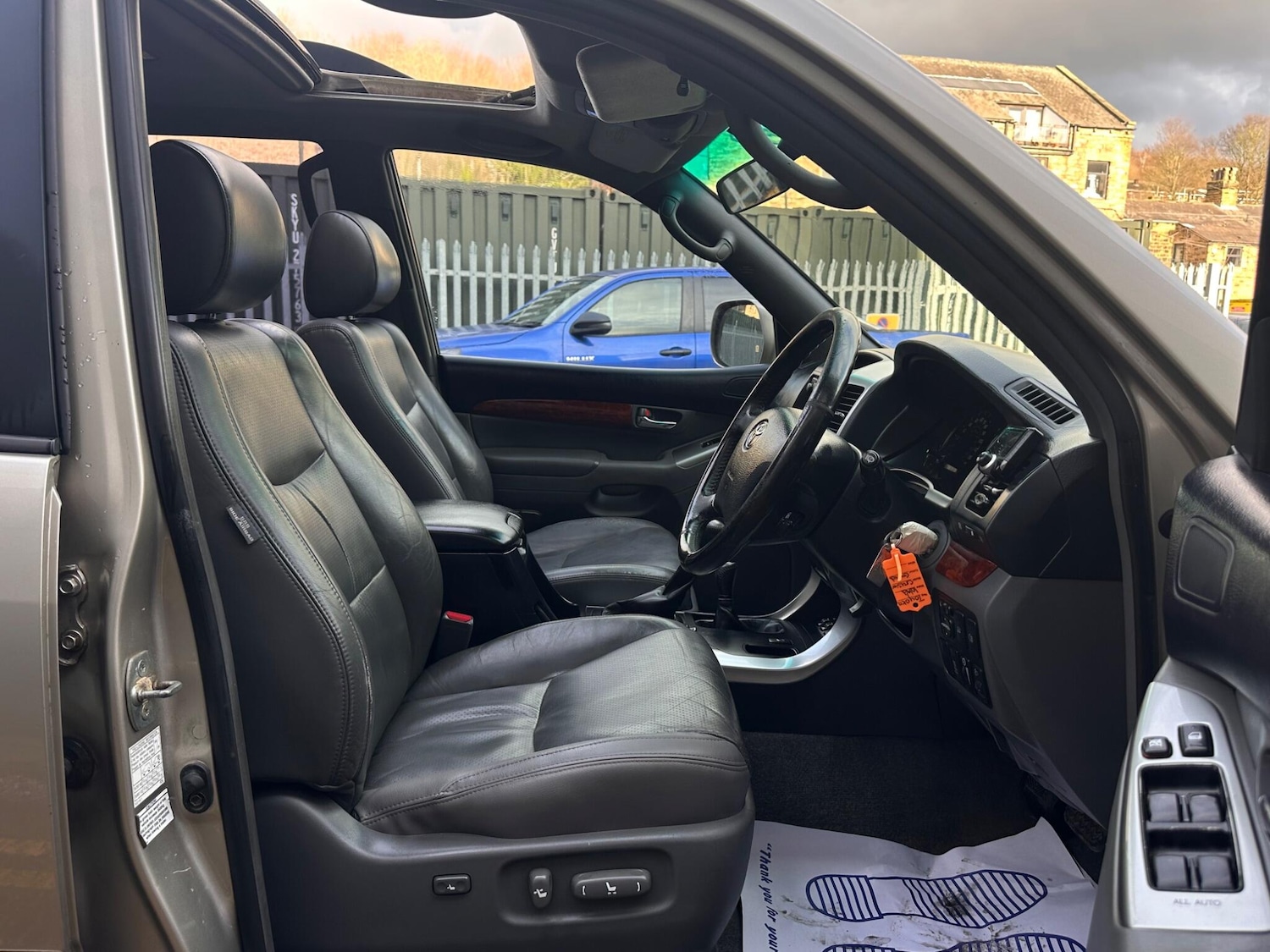 Used Toyota Land Cruiser 2004 for sale - 77396467: Photo 20