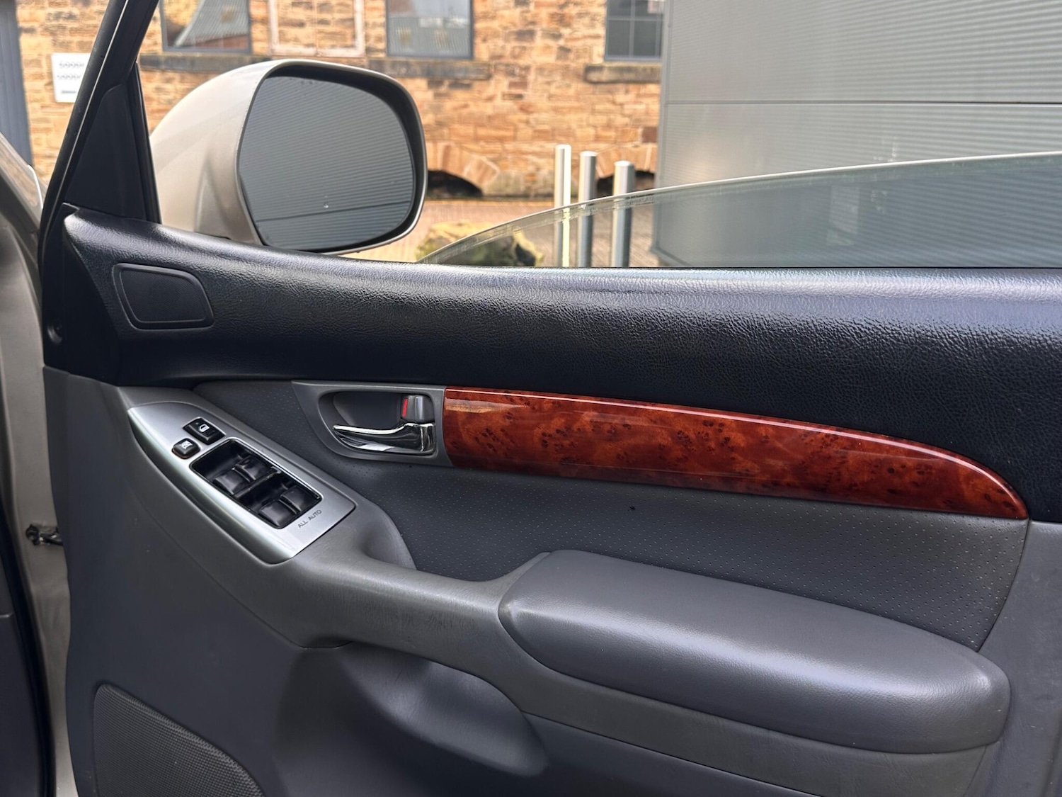 Used Toyota Land Cruiser 2004 for sale - 77396467: Photo 26