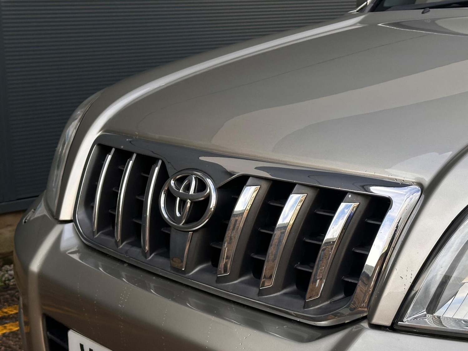 Used Toyota Land Cruiser 2004 for sale - 77396467: Photo 3