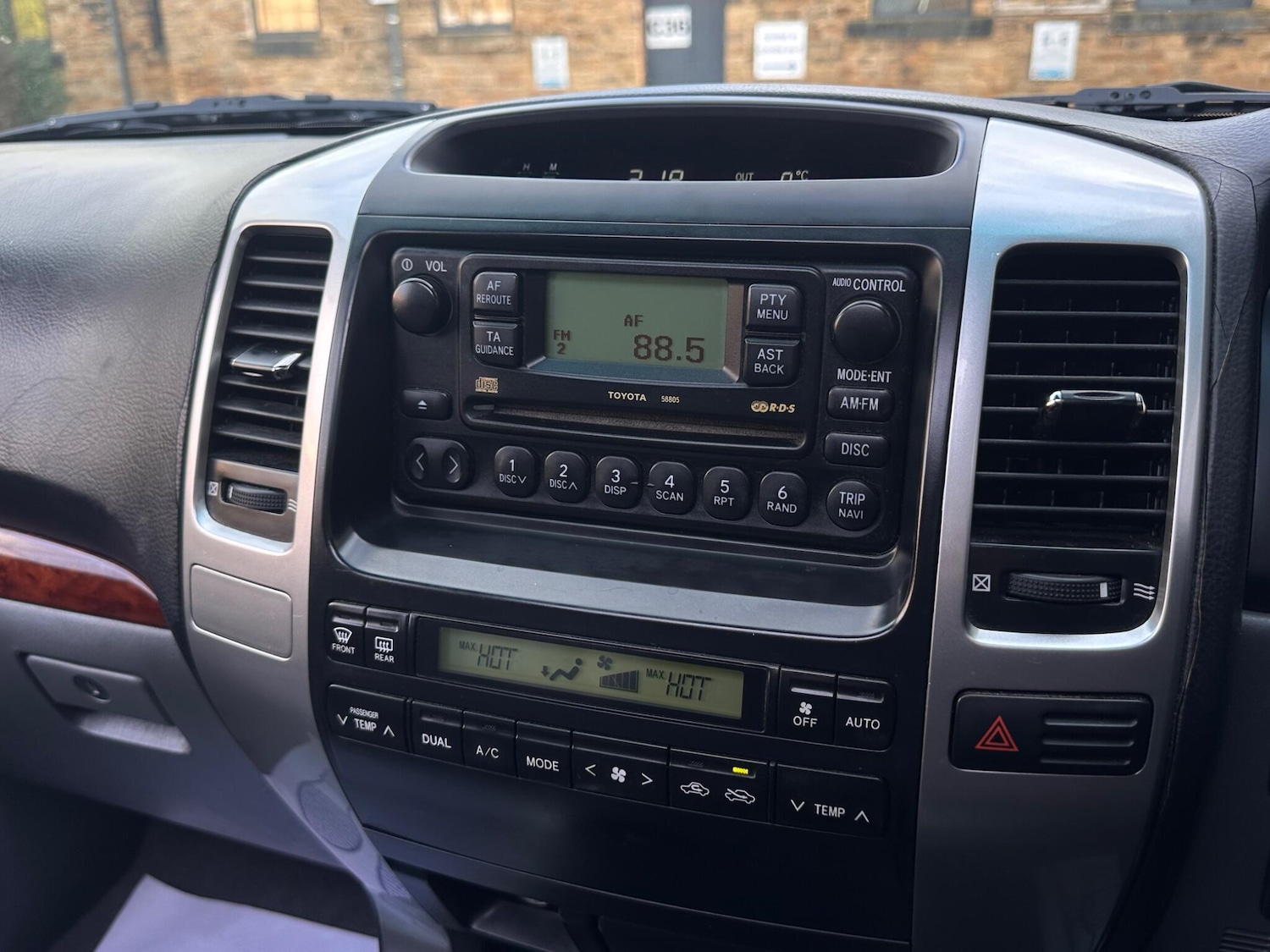 Used Toyota Land Cruiser 2004 for sale - 77396467: Photo 30