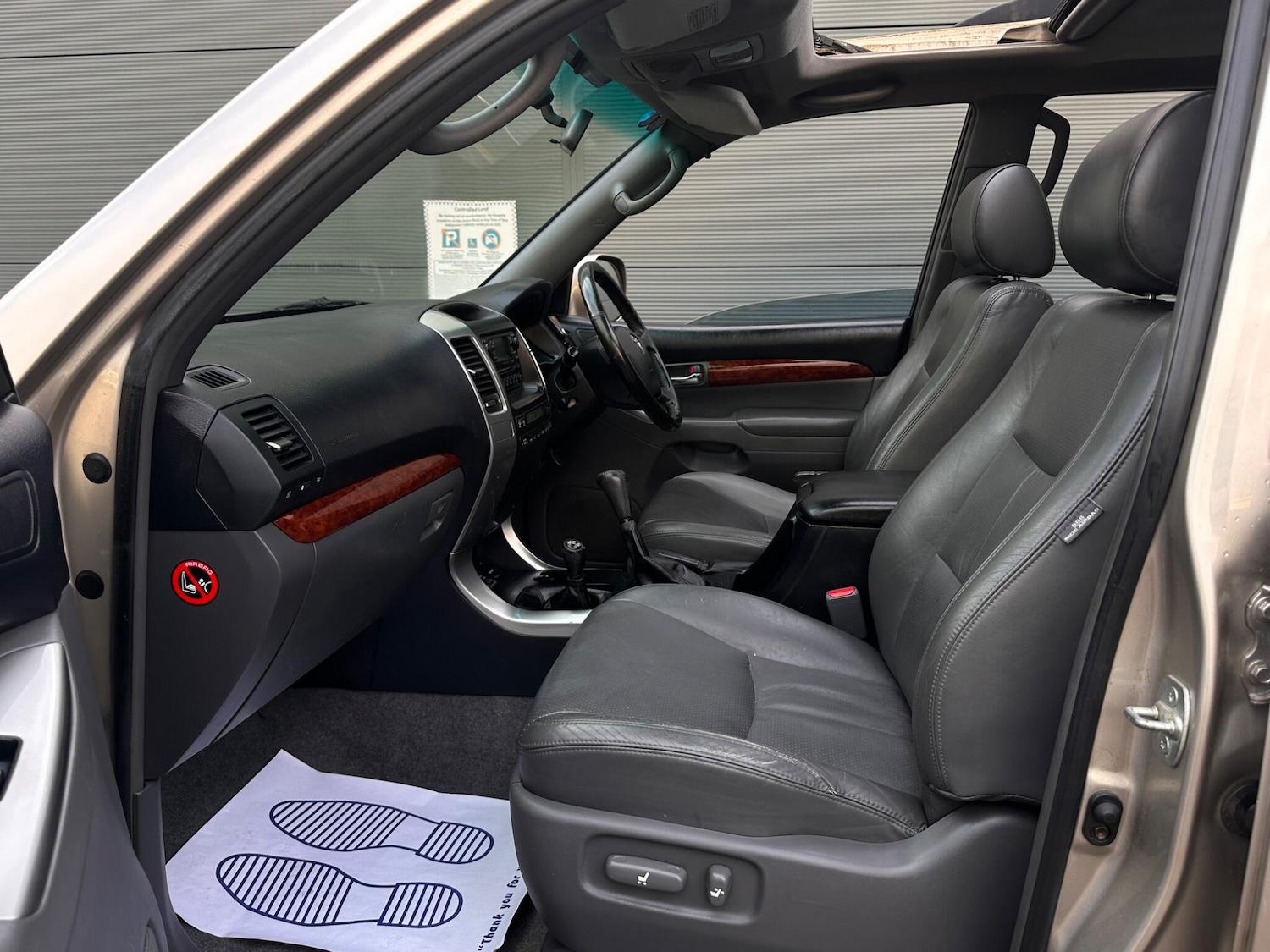 Used Toyota Land Cruiser 2004 for sale - 77396467: Photo 32