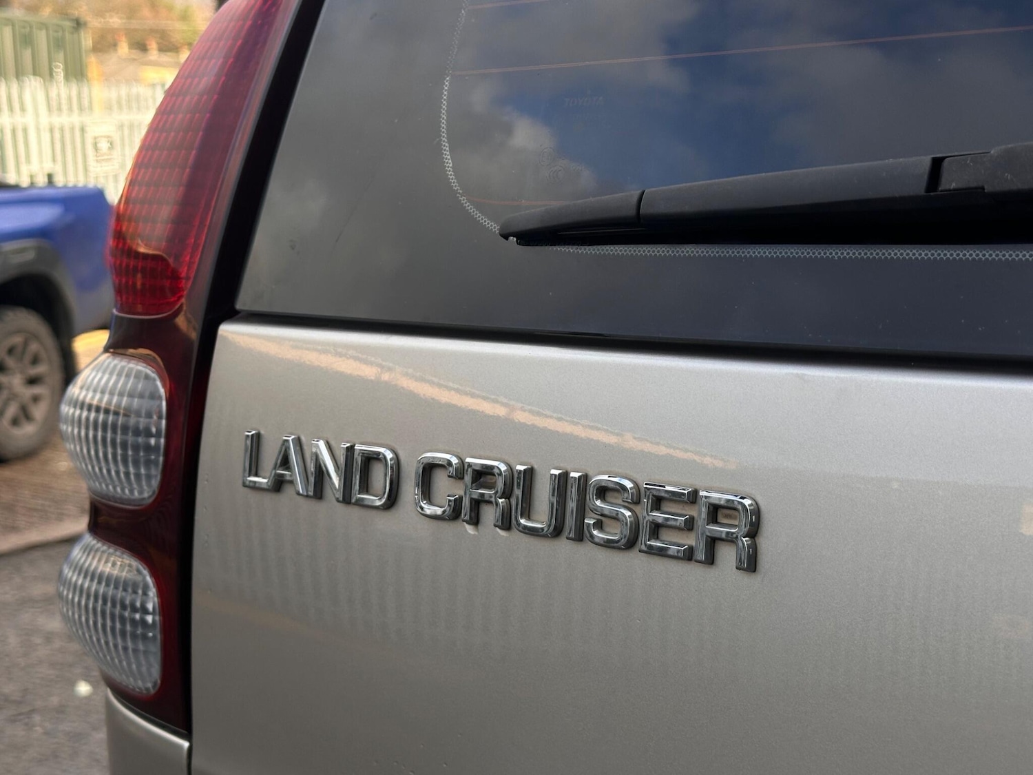 Used Toyota Land Cruiser 2004 for sale - 77396467: Photo 5