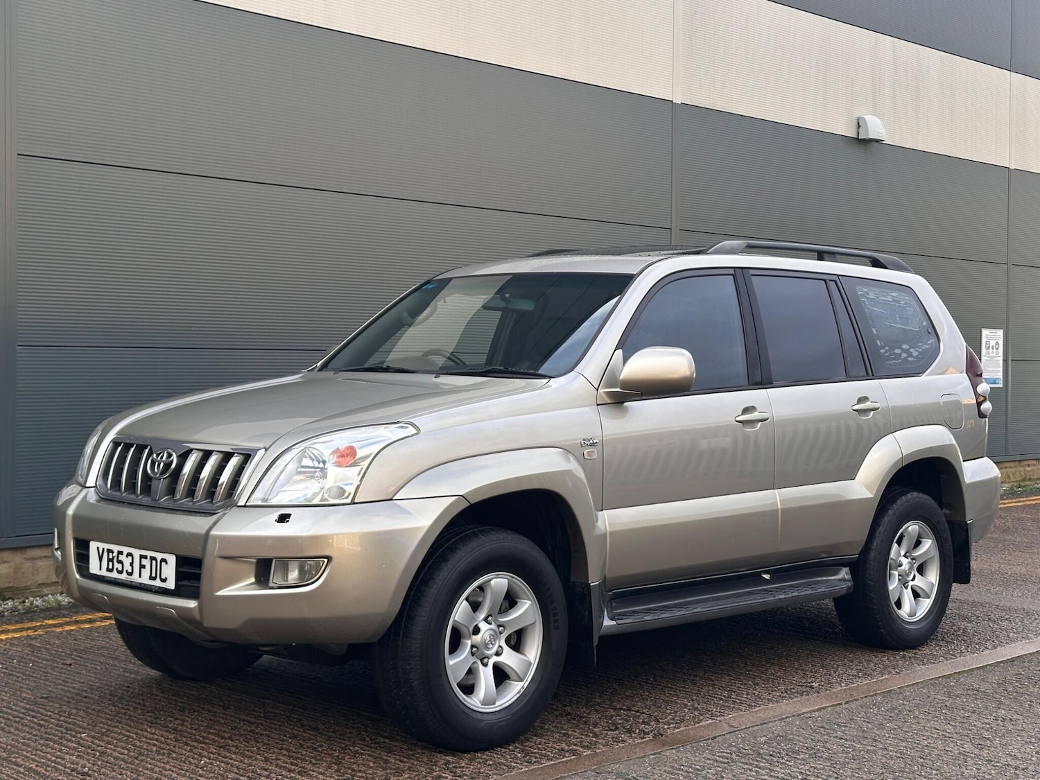 Used Toyota Land Cruiser 2004 for sale - 77396467: Photo 6