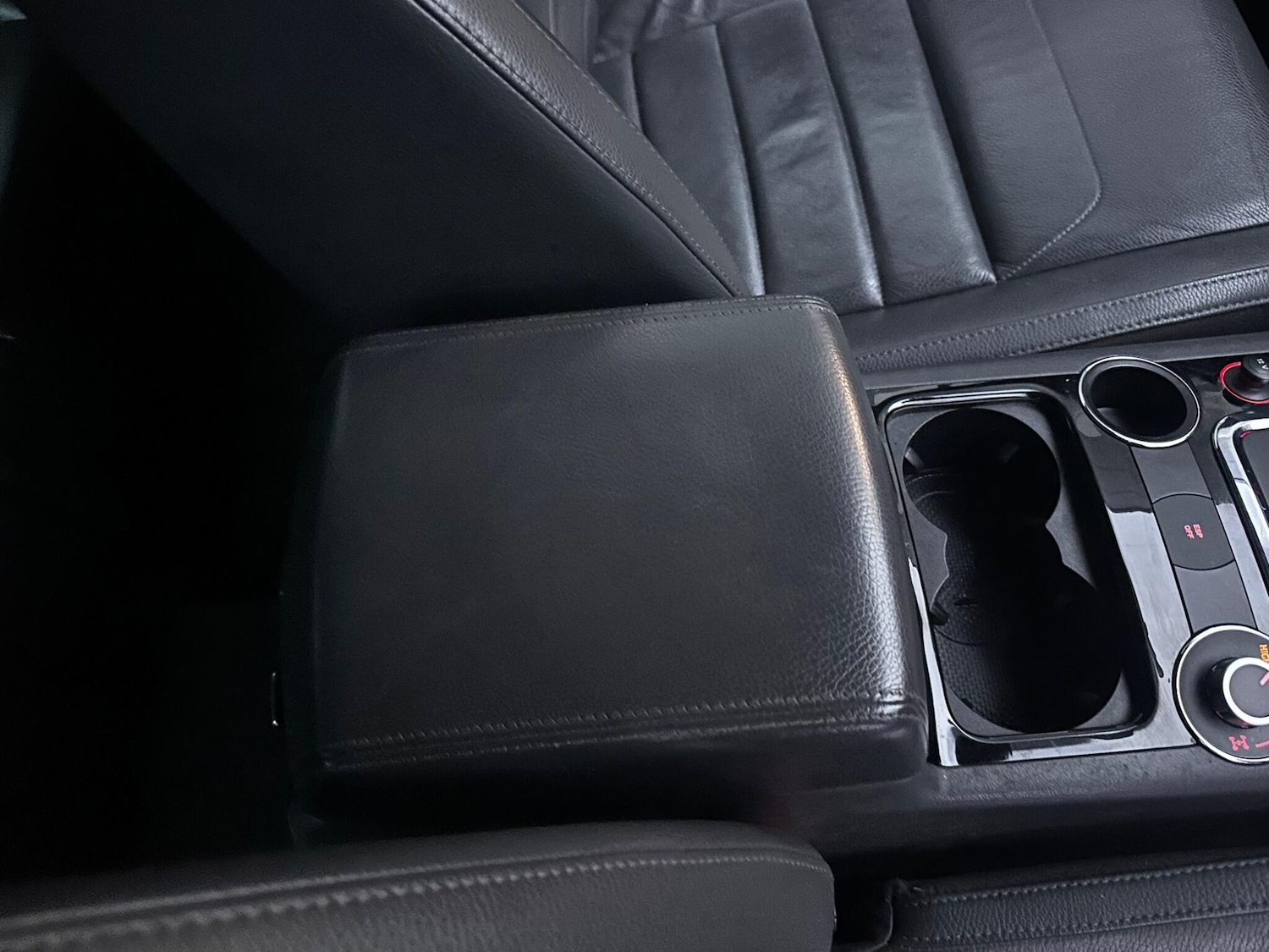 Used Volkswagen Touareg 2008 for sale - 76942488: Photo 27