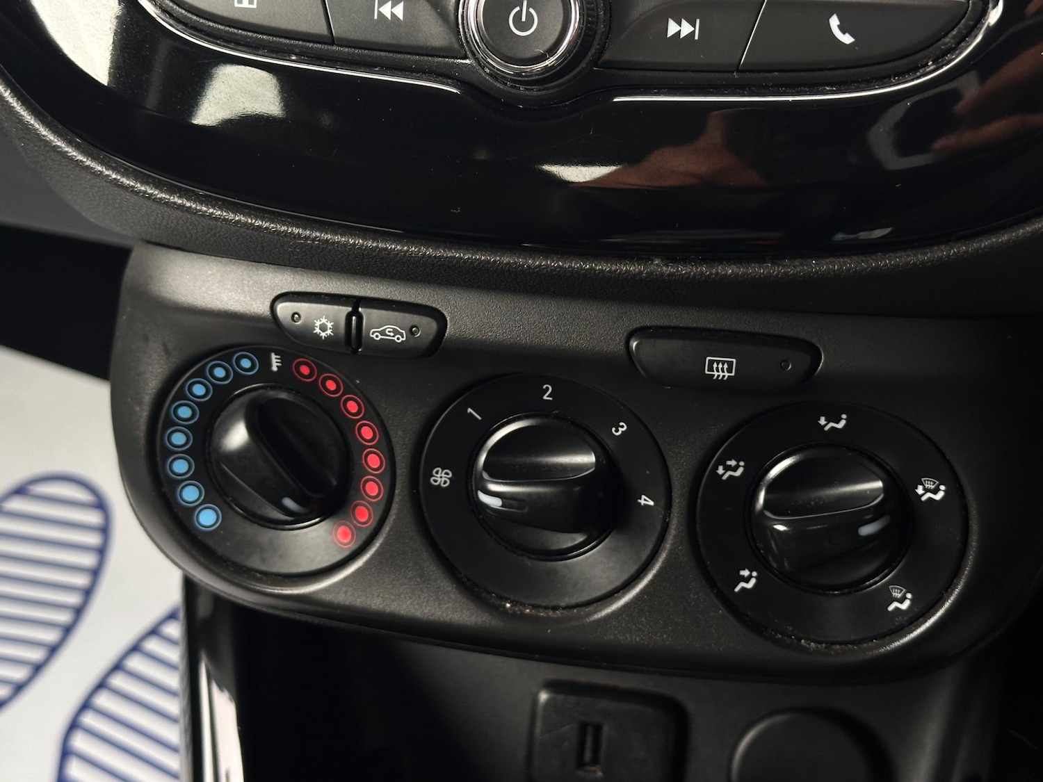 Used Vauxhall ADAM for sale - 76485500: Photo 36