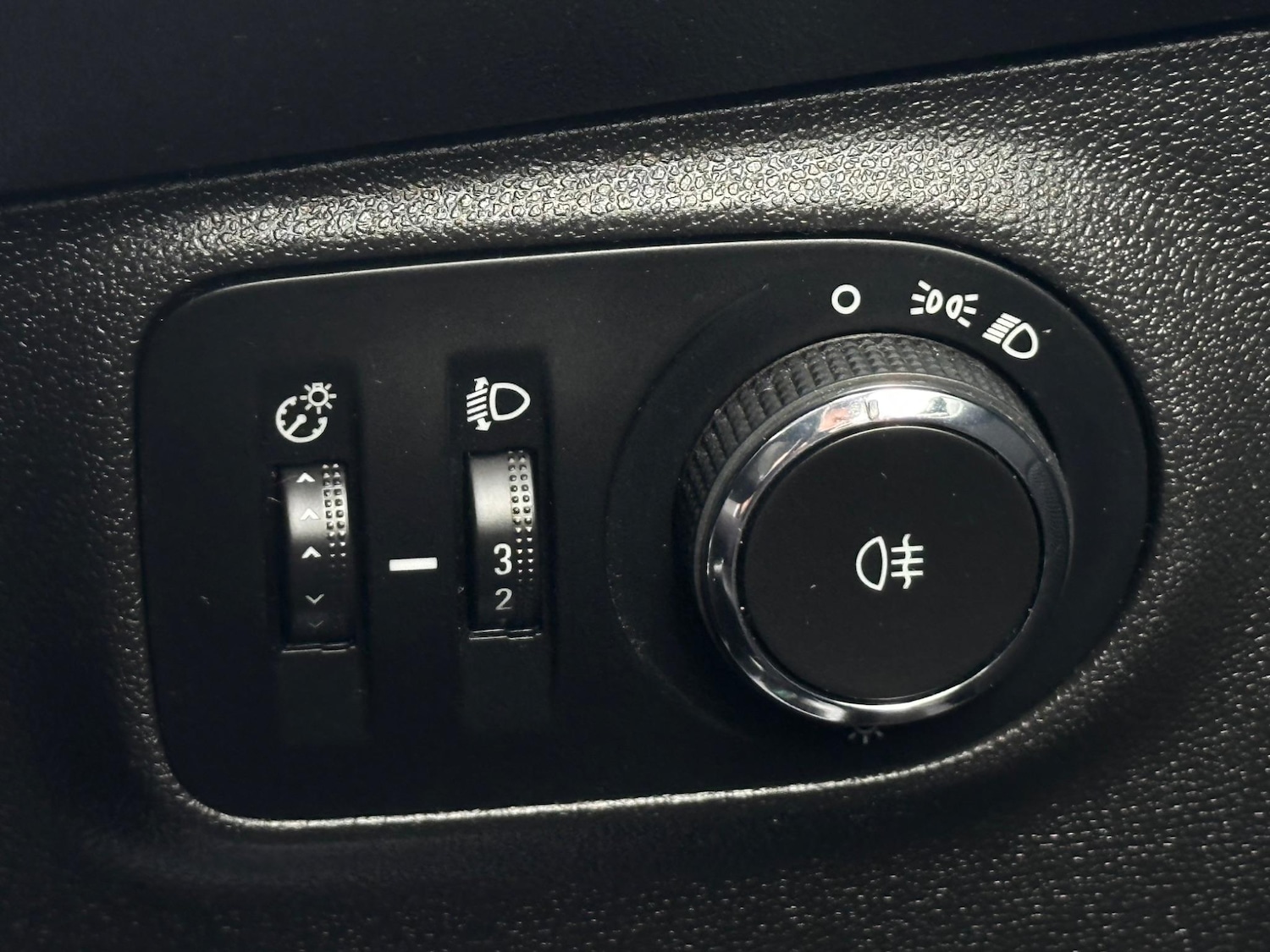 Used Vauxhall ADAM for sale - 76485500: Photo 39