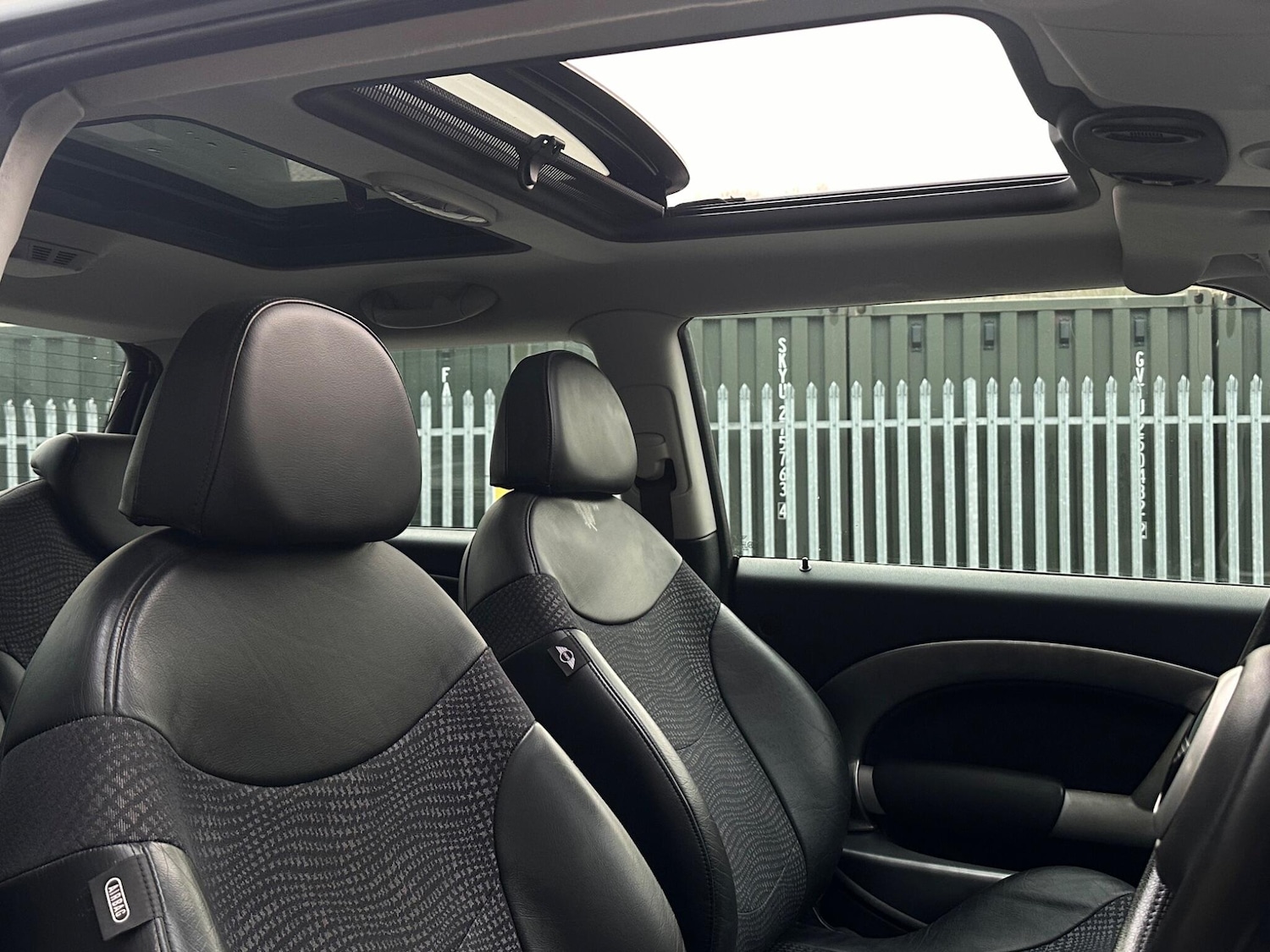 Used MINI Hatch 1990 for sale - 77015801: Photo 21