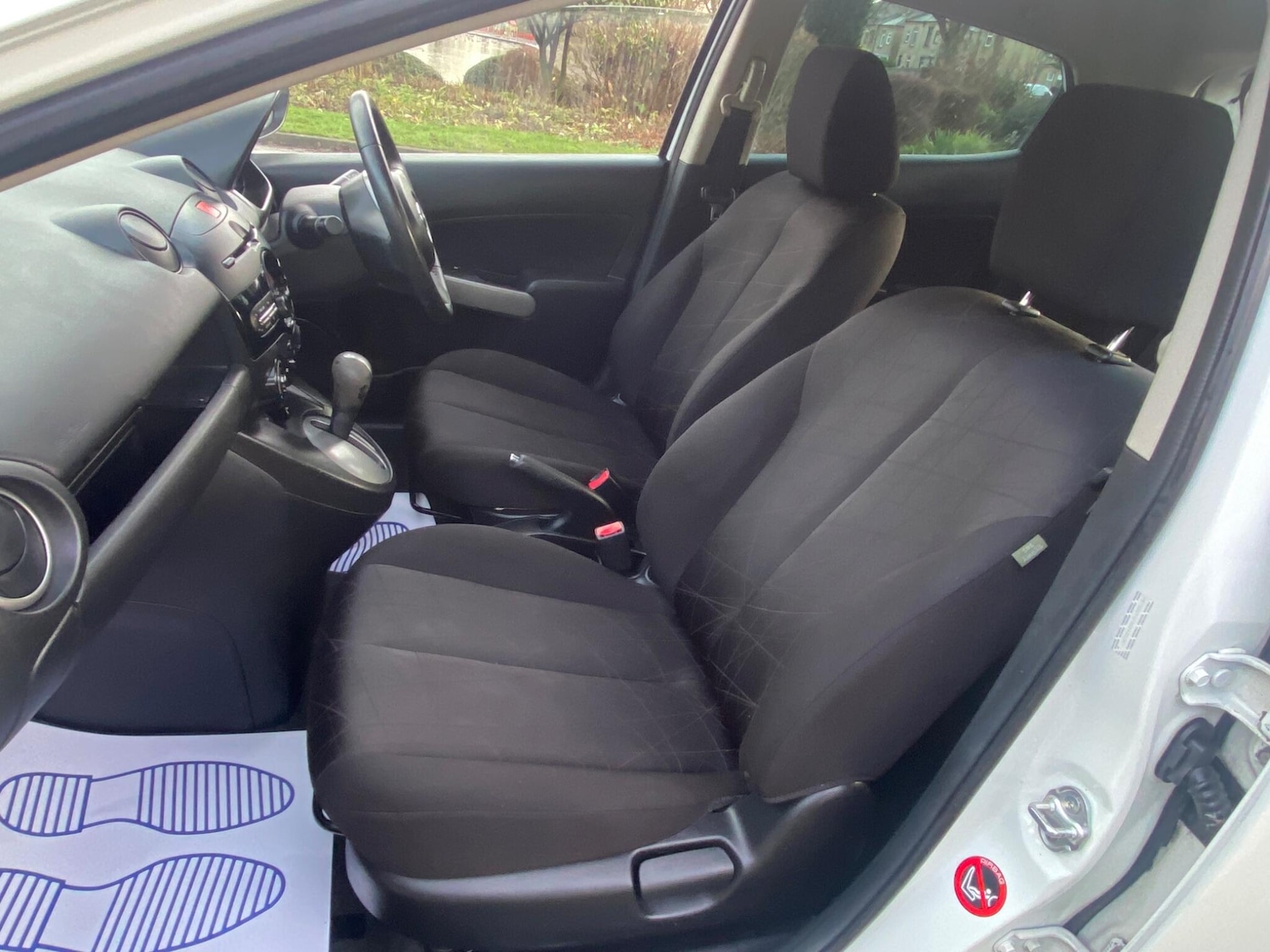 Used Mazda Mazda2 2012 for sale - 76935830: Photo 14