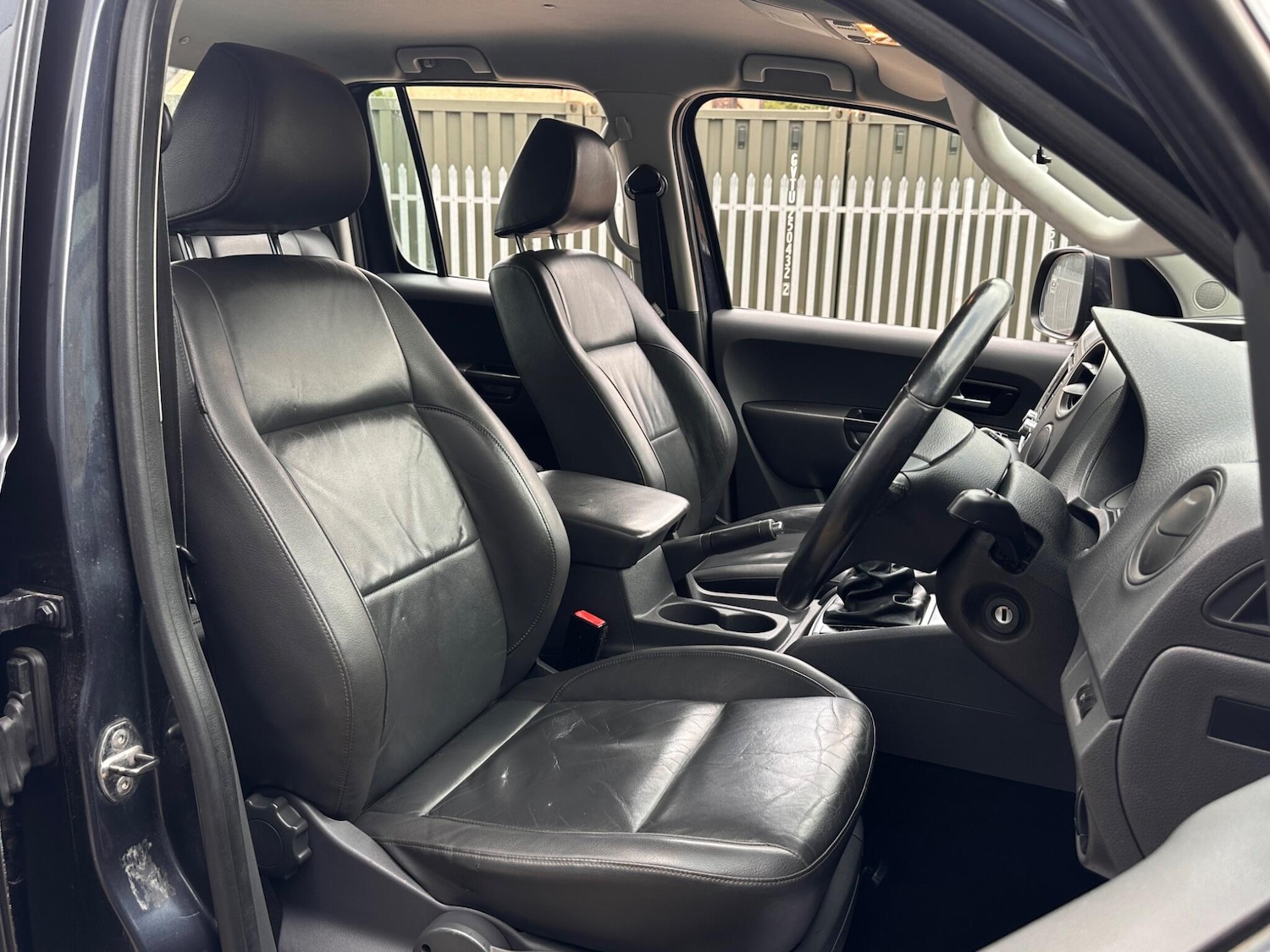 Used Volkswagen Amarok 2011 for sale - 76485904: Photo 27