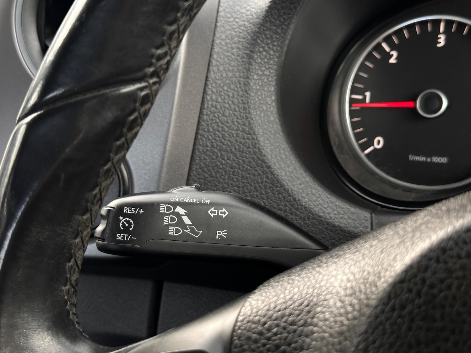 Used Volkswagen Amarok 2011 for sale - 76485904: Photo 31