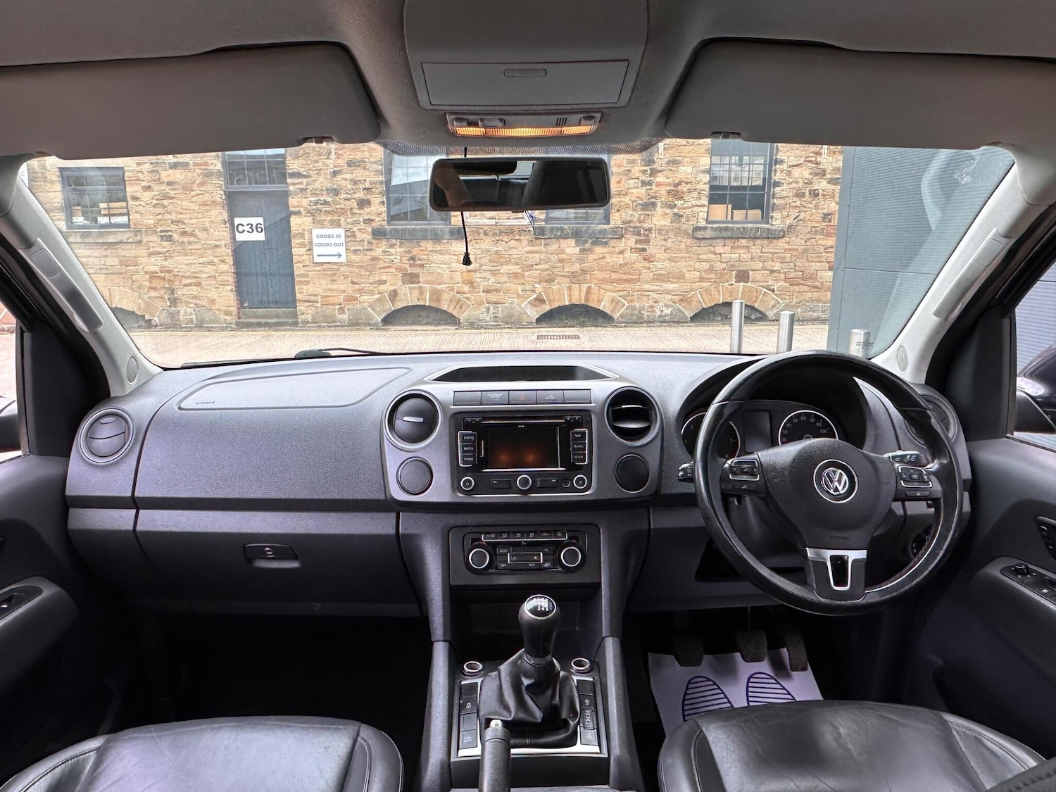 Used Volkswagen Amarok 2011 for sale - 76485904: Photo 37