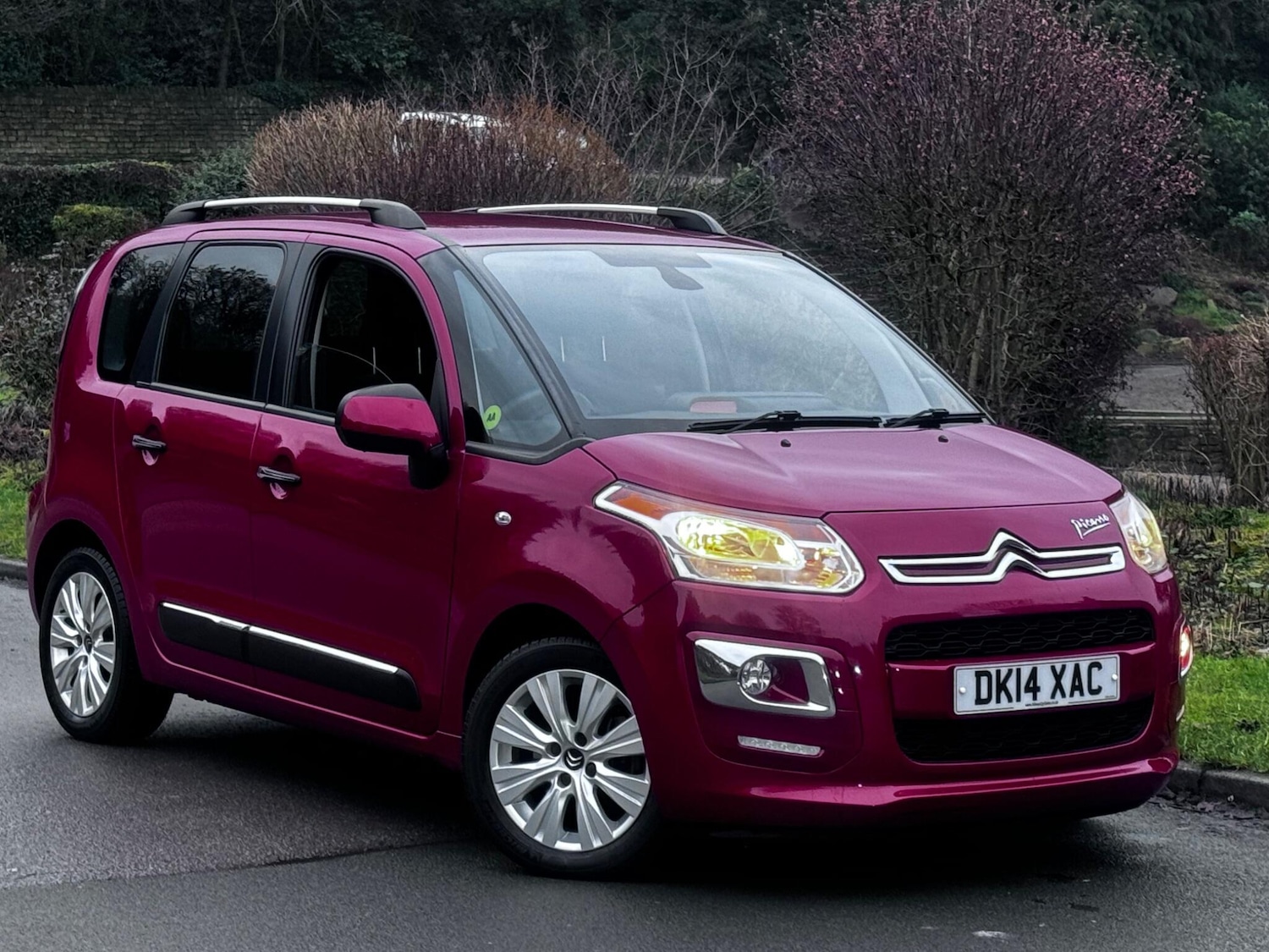 Used Citroen C3 Picasso 2014 for sale - 77330654: Photo 2
