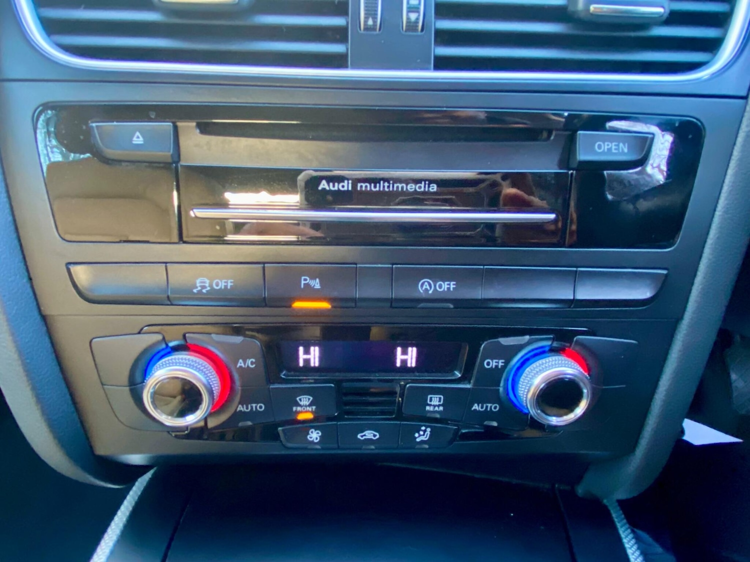 Used Audi A4 Avant 2015 for sale - 76671386: Photo 21