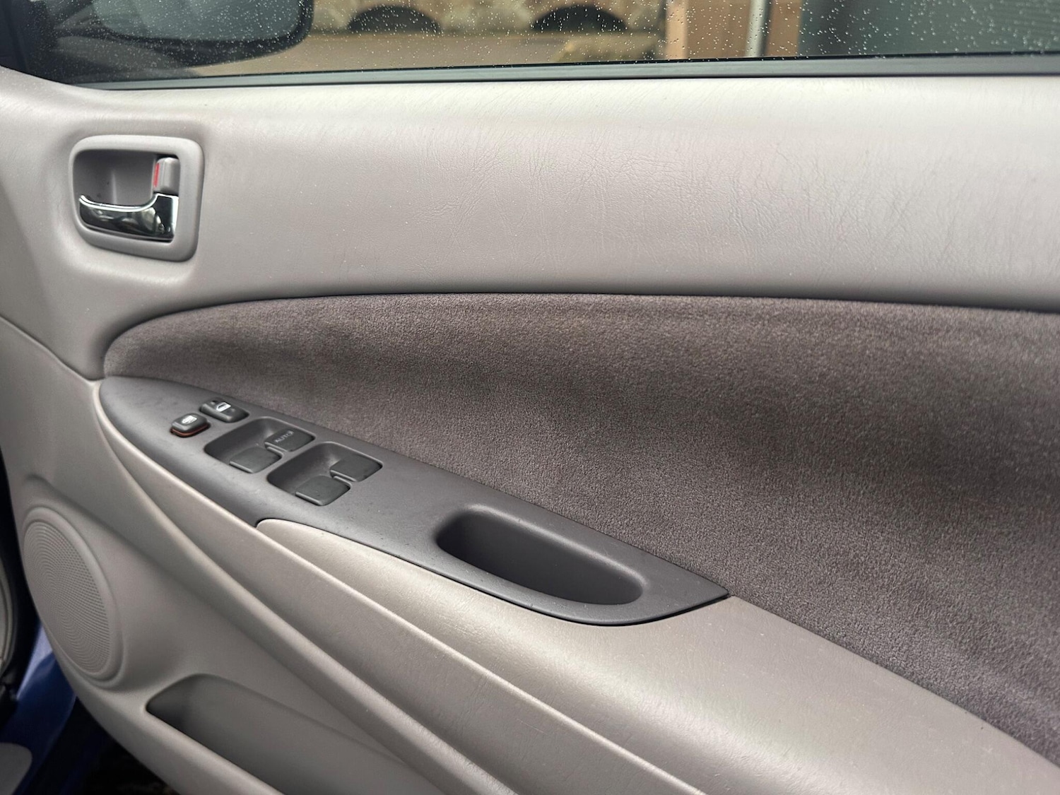 Used Toyota Prius 2002 for sale - 76511770: Photo 15